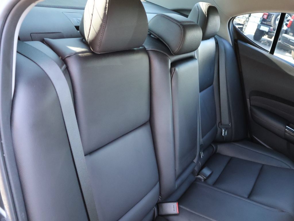 Used 2019 Acura TLX FWD image 12