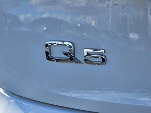 Used 2022 Audi Q5 2.0T Premium w/ Convenience Package image 34