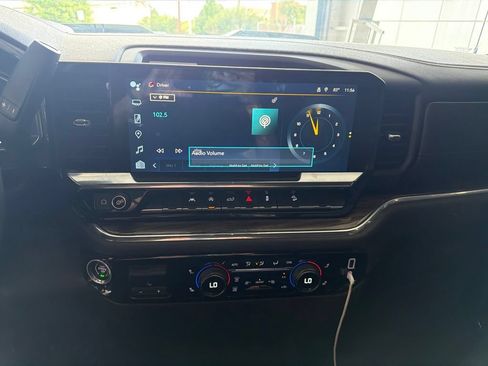 Used 2023 Chevrolet Silverado 1500 LT Trail Boss AWD/4WD image 10