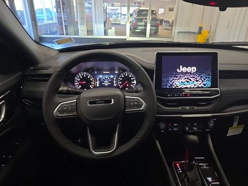 New 2026 Jeep Compass Latitude AWD/4WD image 19