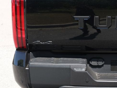 New 2026 Toyota Tundra SR5 AWD/4WD image 18