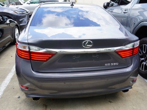 Used 2014 Lexus ES 350 w/ Premium Package FWD image 6
