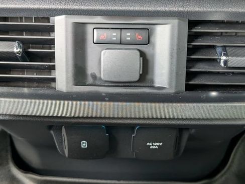 Used 2023 Ford F150 Platinum w/ Equipment Group 701A High AWD/4WD image 37
