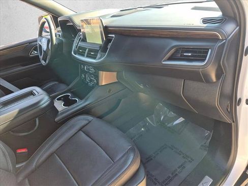 Used 2023 Chevrolet Suburban High Country w/ Premium Package 2 RWD image 24