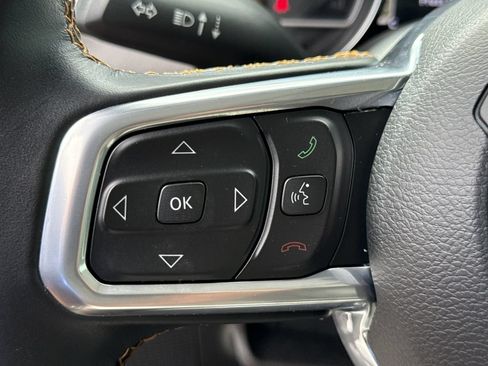 Used 2021 Jeep Gladiator Overland AWD/4WD image 23
