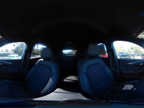 Used 2025 Buick Envista Preferred image 42