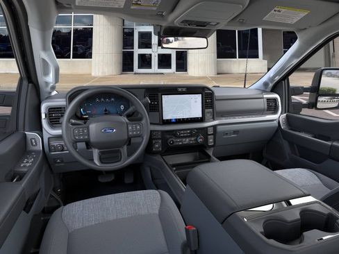 New 2026 Ford F250 XLT w/ XLT Premium Package AWD/4WD image 9