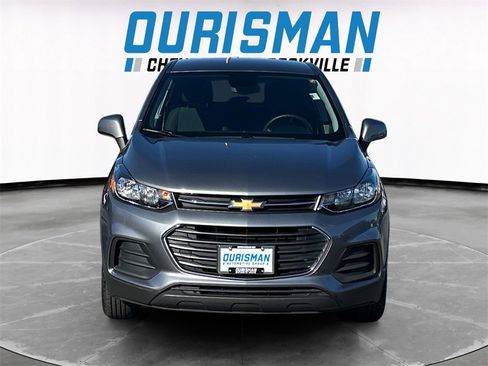 Used 2020 Chevrolet Trax LS w/ Tint and Cruise Package image 8