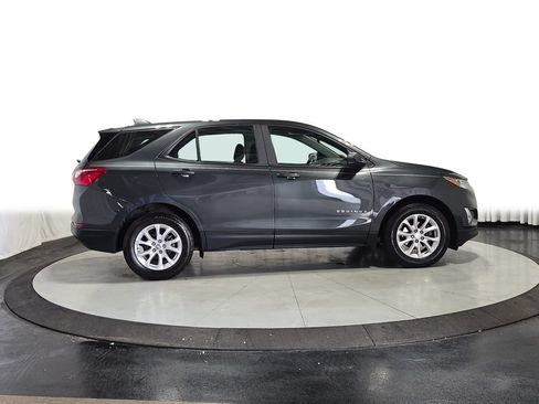 Used 2020 Chevrolet Equinox LS FWD image 11