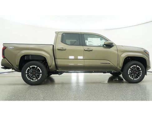 New 2026 Toyota Tacoma TRD Sport AWD/4WD image 27