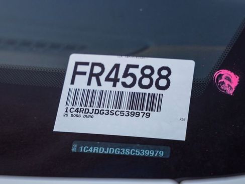 Certified 2025 Dodge Durango GT image 30