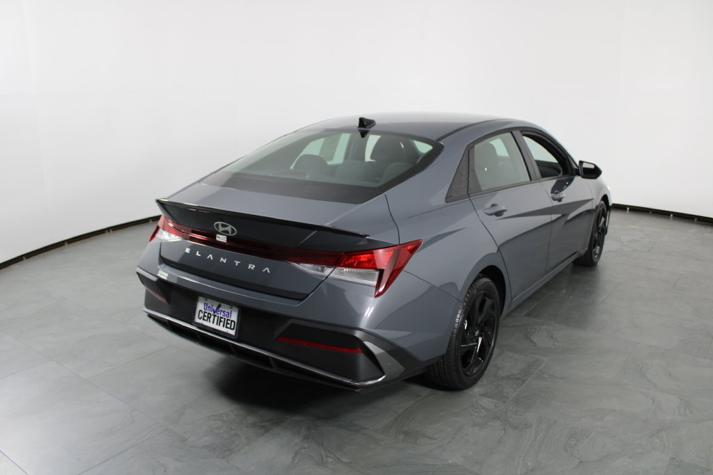 Certified 2026 Hyundai Elantra Sport FWD image 11
