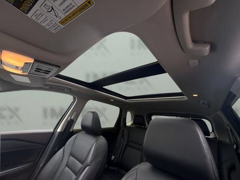 Used 2023 Nissan Rogue SV w/ SV Premium B Package AWD/4WD image 6