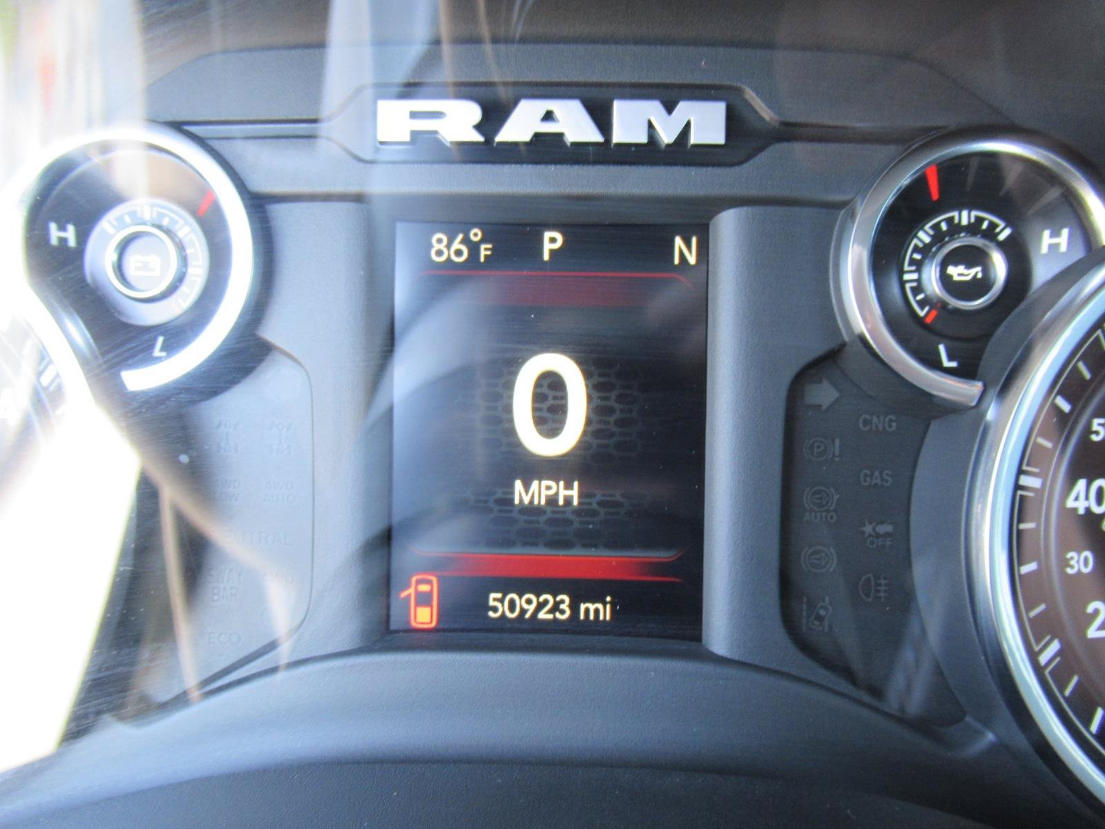 Used 2021 RAM 1500 Big Horn RWD image 29