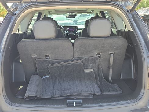 Certified 2023 Kia Sorento SX Prestige AWD/4WD image 10