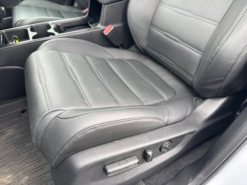 Used 2020 Honda CR-V EX-L image 16