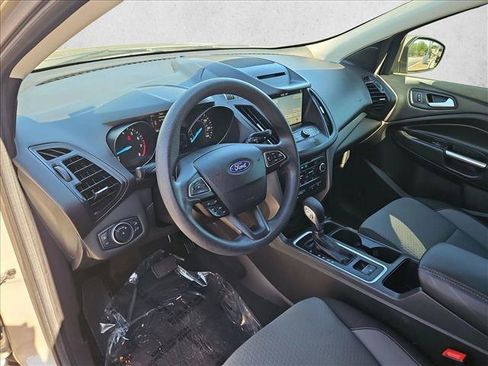 Used 2018 Ford Escape SE w/ SE Sync 3 Package FWD image 10