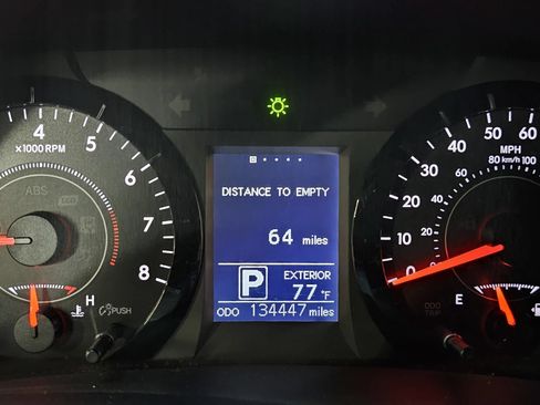 Used 2016 Toyota Sienna LE FWD image 13