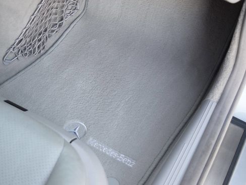 Used 2004 Mercedes-Benz E 500 Sedan image 48