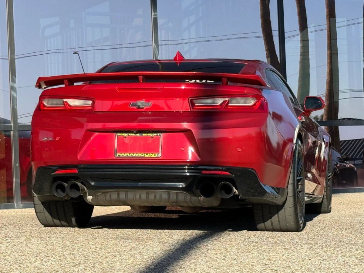 Used 2018 Chevrolet Camaro ZL1 RWD image 11