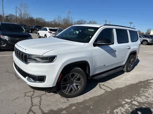 Used 2024 Jeep Wagoneer Series II image 12