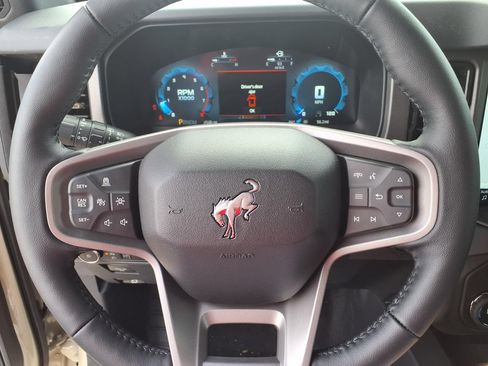 New 2026 Ford Bronco Badlands AWD/4WD image 17