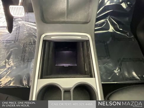 Used 2022 Tesla Model Y Long Range image 37