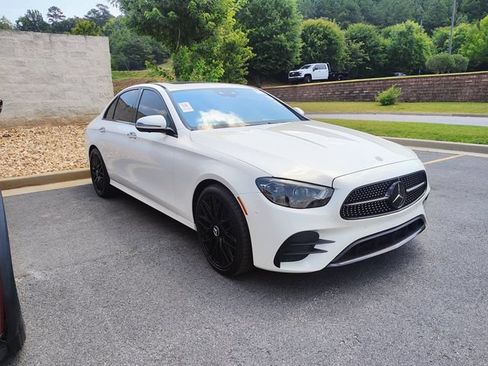 Used 2022 Mercedes-Benz E 450 4MATIC Sedan w/ Driver Assistance Package image 3