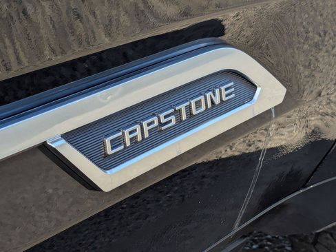 Used 2024 Toyota Tundra Capstone AWD/4WD image 39