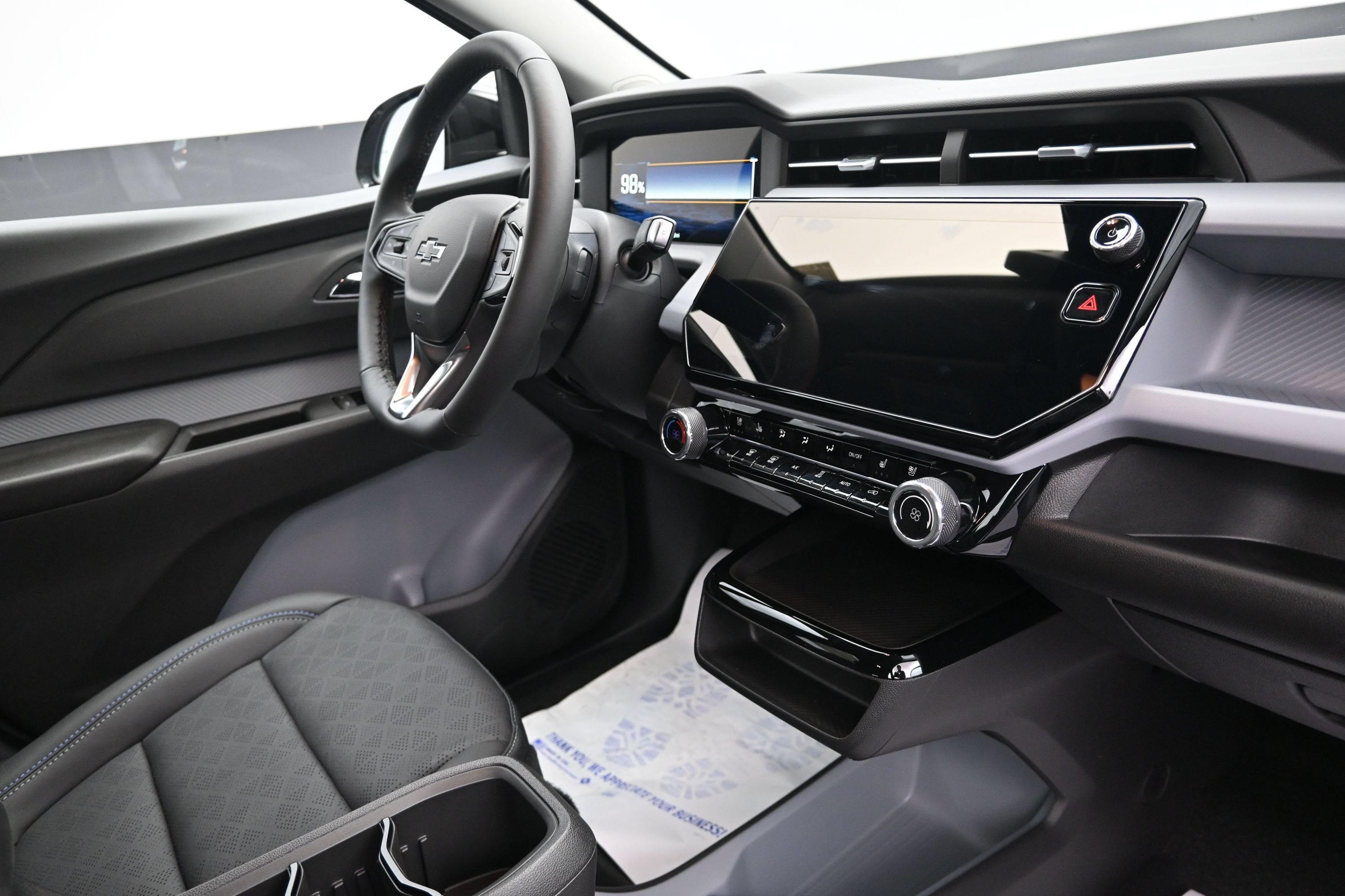 New 2027 Chevrolet Bolt LT w/ Comfort Package FWD image 29
