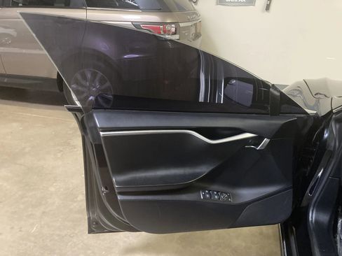 Used 2013 Tesla Model S RWD image 40