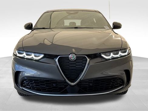 New 2024 Alfa Romeo Tonale Ti w/ Premium Interior Package image 17