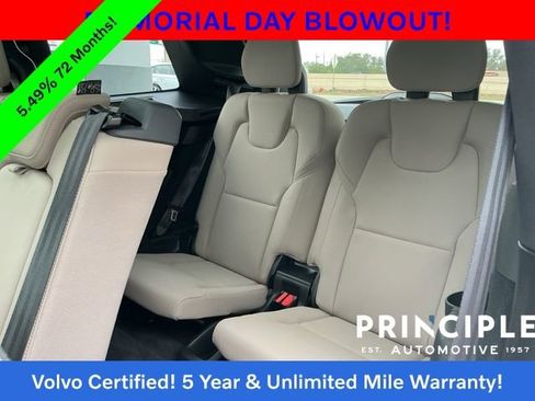 Certified 2025 Volvo XC90 B6 Plus AWD/4WD image 36