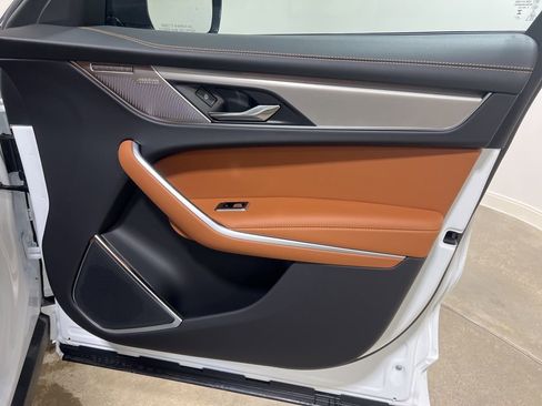 New 2026 Jaguar F-PACE R-Dynamic S image 23