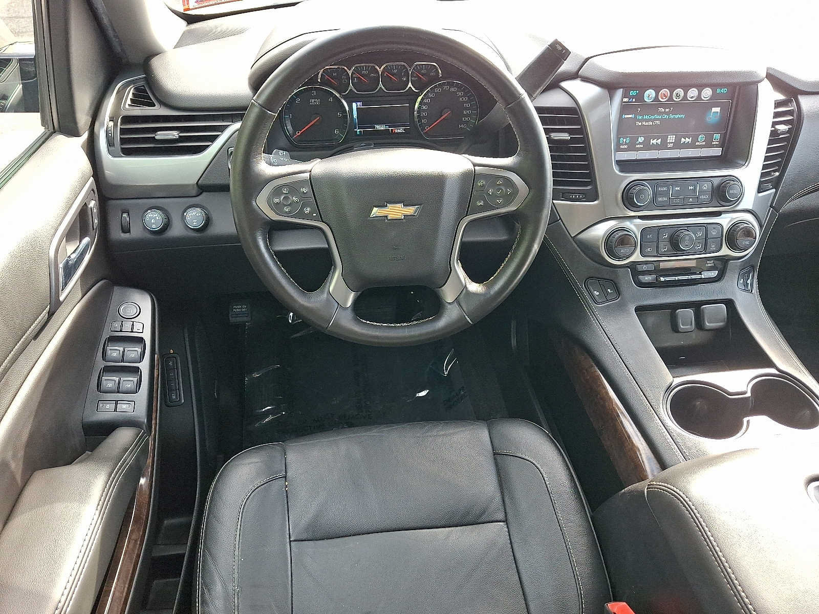 Used 2018 Chevrolet Tahoe LT w/ LT Signature Package AWD/4WD image 11