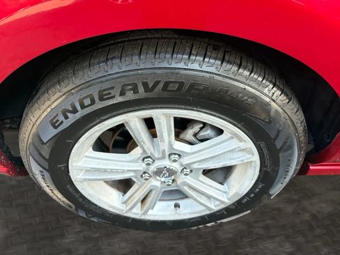 Used 2013 Ford Mustang Coupe RWD image 36