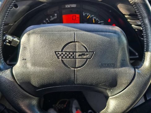 Used 1994 Chevrolet Corvette ZR1 RWD image 21