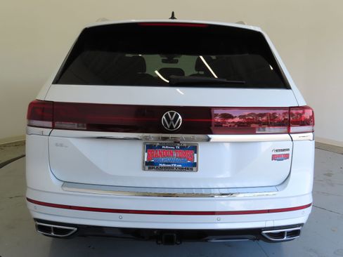 New 2026 Volkswagen Atlas SEL Premium R-Line AWD/4WD image 5