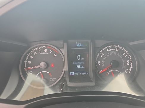 Certified 2021 Toyota Tacoma SR AWD/4WD image 21
