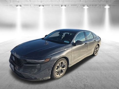 Used 2024 Honda Accord EX image 2