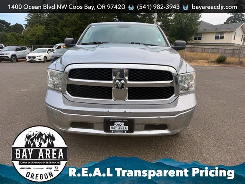 Used 2021 RAM 1500 Classic SLT AWD/4WD image 2