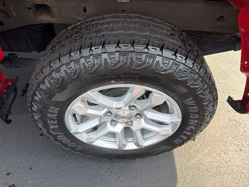 Certified 2023 Chevrolet Silverado 1500 LT AWD/4WD image 22