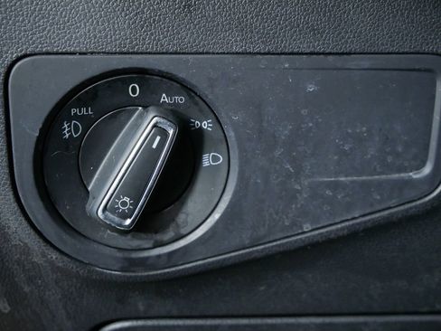 Used 2021 Volkswagen Tiguan SEL Premium R-Line image 24