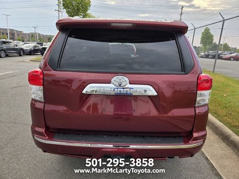 Used 2011 Toyota 4Runner SR5 AWD/4WD image 4
