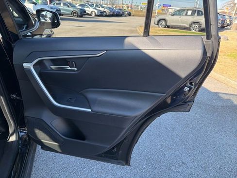 Used 2019 Toyota RAV4 XLE image 14