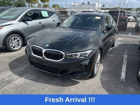 Used 2024 BMW 330i Sedan image 2