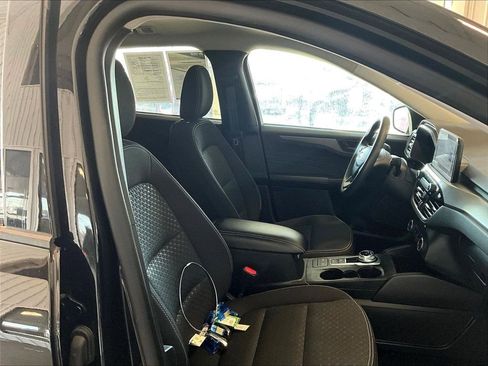 Used 2025 Ford Escape Active image 11