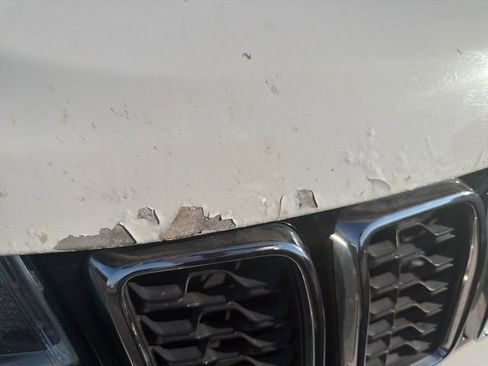 Used 2017 Jeep Grand Cherokee Limited image 3