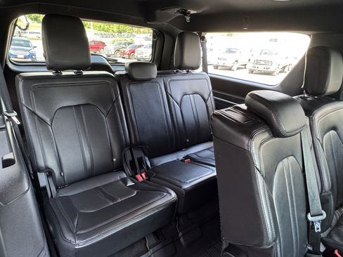Used 2021 Ford Expedition Max Limited AWD/4WD image 32