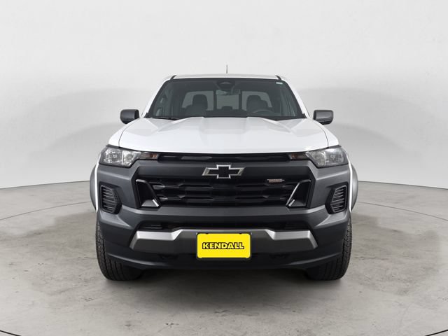 Used 2024 Chevrolet Colorado Trail Boss w/ Advanced Trailering Package AWD/4WD image 2